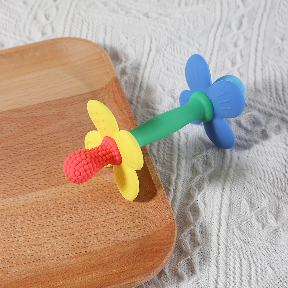 "Floral Bloom" 2-in-1 Silicone Teether - Easy-Grip Flower Soothing Toy for Infants - Image 2