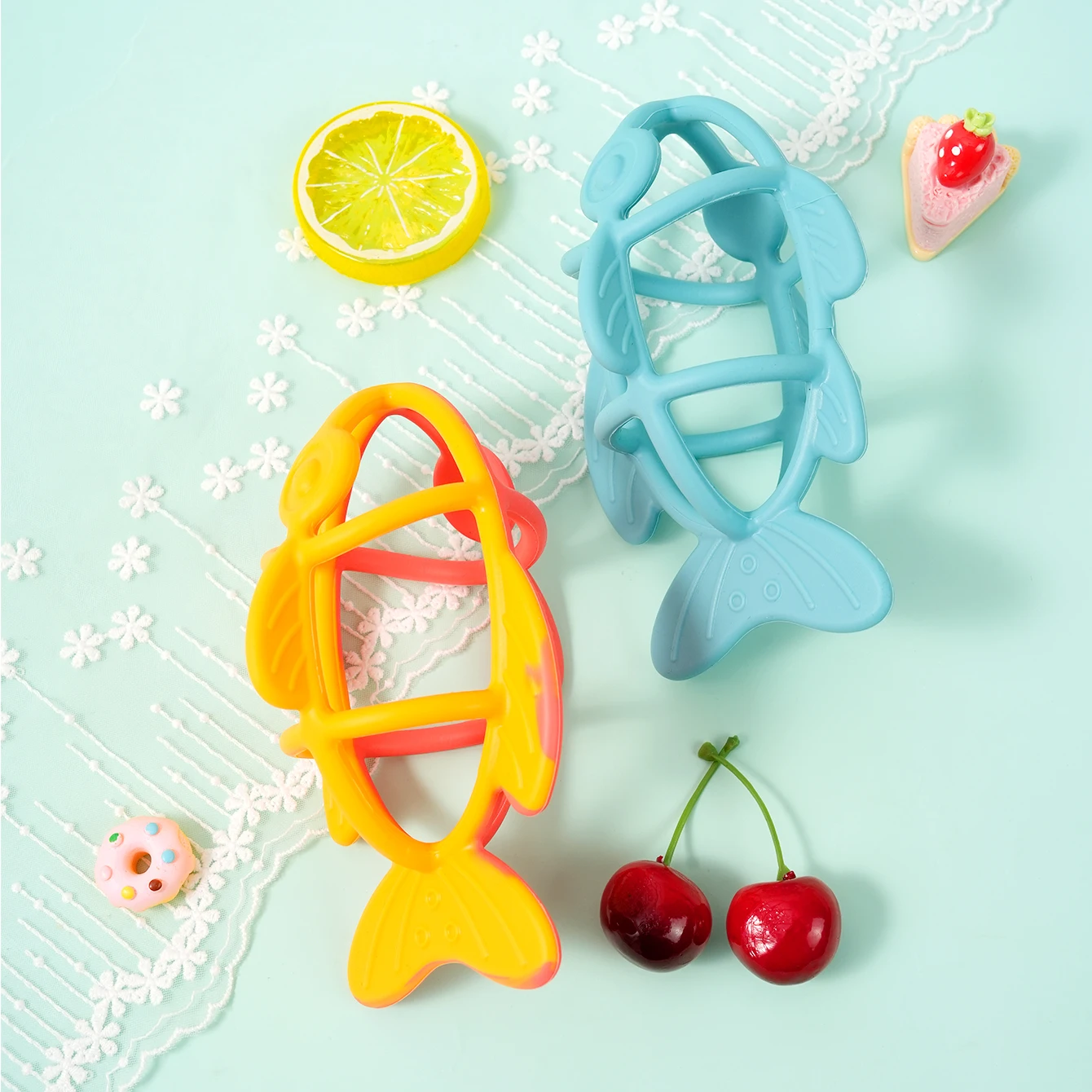 "Little Fish" 360° Easy-Grip Silicone Teether - Flexible Sensory Soothing Toy for Newborns - Image 4